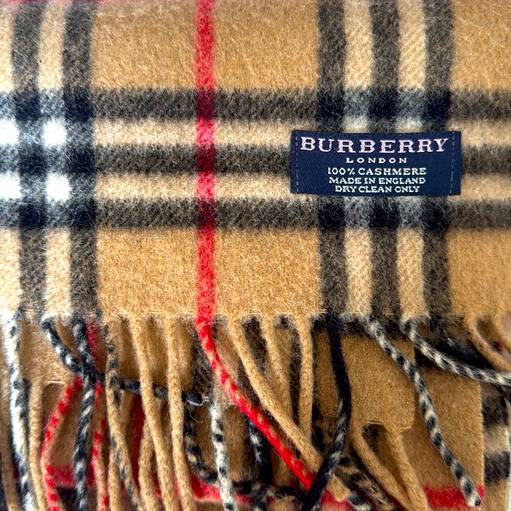 100%cashmere, Burberry scarf traditional plaid